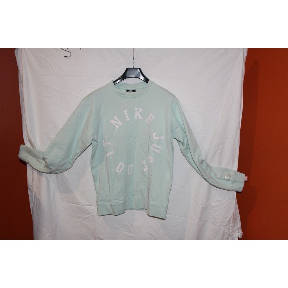 Nike Light Mint Green Crewneck Sweatshirt. Ladies Large.